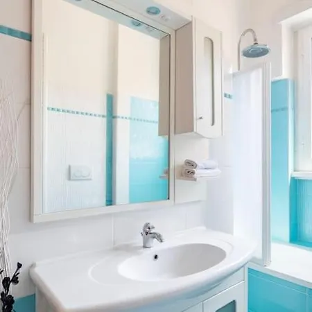 Apartment Casa Angelina Con 3 Da Letto Rome